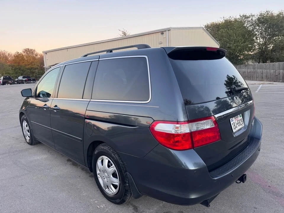 2005 Honda Odyssey - Image 17 of 20