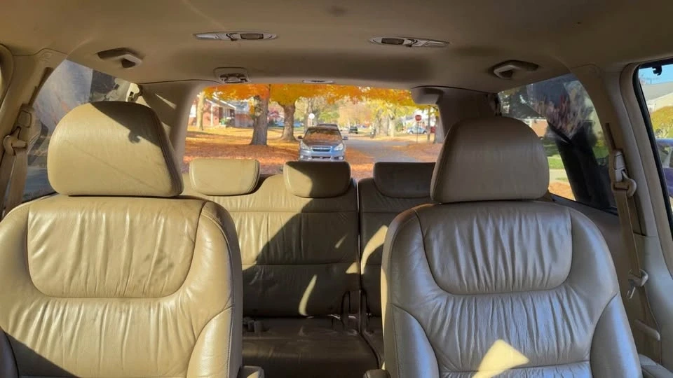 2005 Honda Odyssey - Image 6 of 8