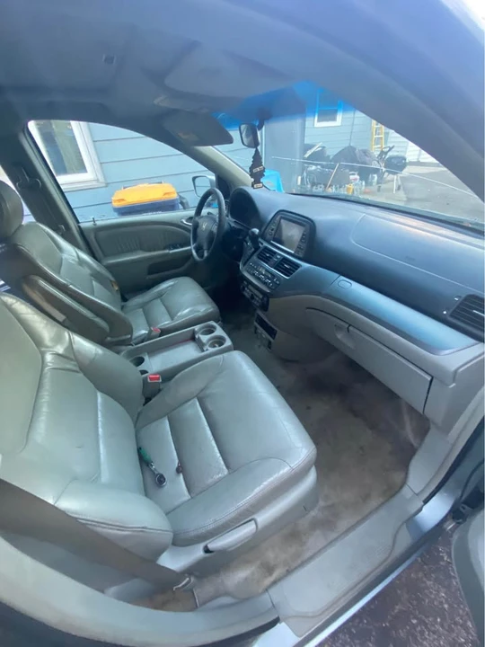 2005 Honda Odyssey - Image 14 of 16