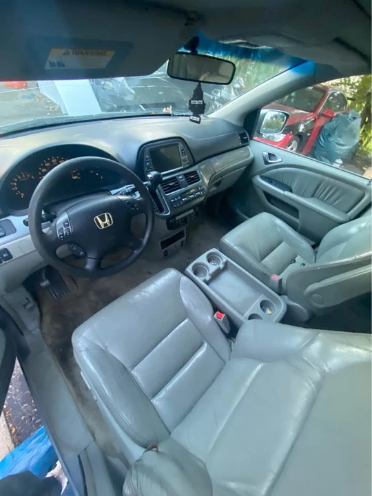 2005 Honda Odyssey - Image 10 of 16