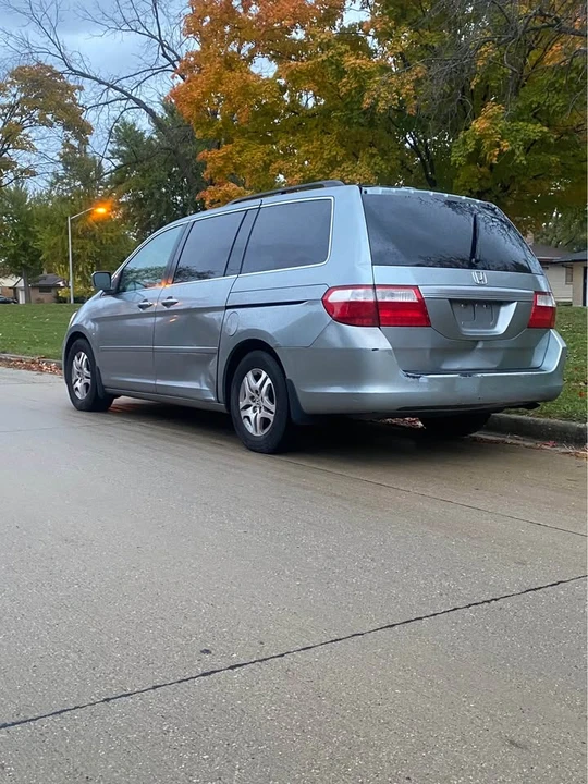 2005 Honda Odyssey - Image 7 of 16