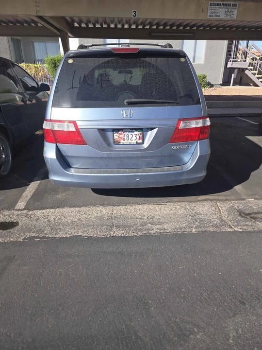 2005 Honda Odyssey - Image 2 of 8