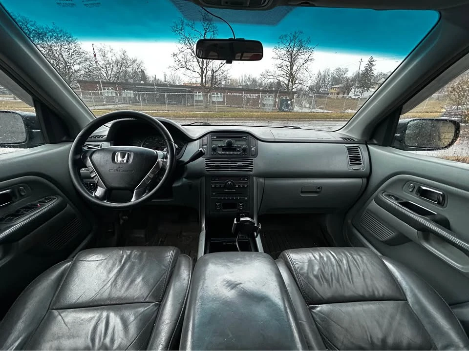 2005 Honda Pilot 1st Gen - Image 6 of 11