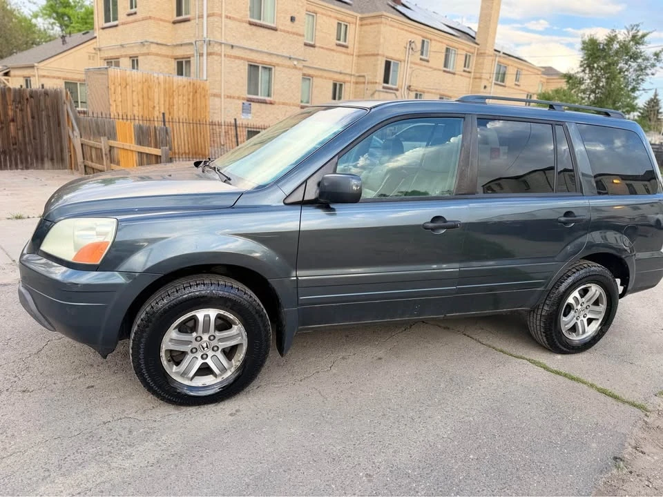 2005 Honda Pilot 1st Gen - Image 2 of 10