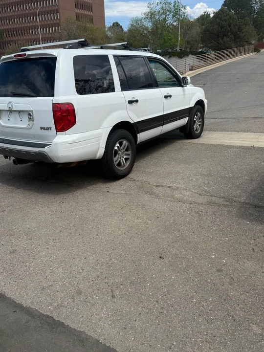 2005 Honda Pilot 1st Gen - Image 7 of 9