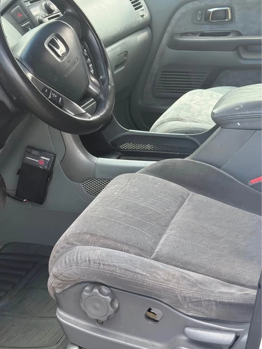 2005 Honda Pilot 1st Gen - Image 3 of 9
