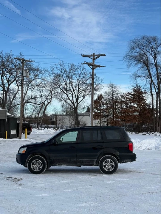2005 Honda Pilot 1st Gen - Image 8 of 13