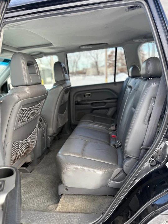 2005 Honda Pilot 1st Gen - Image 10 of 13