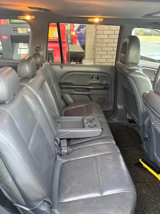 2005 Honda Pilot 1st Gen - Image 11 of 14
