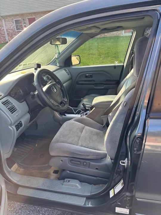 2005 Honda Pilot 1st Gen - Image 7 of 7