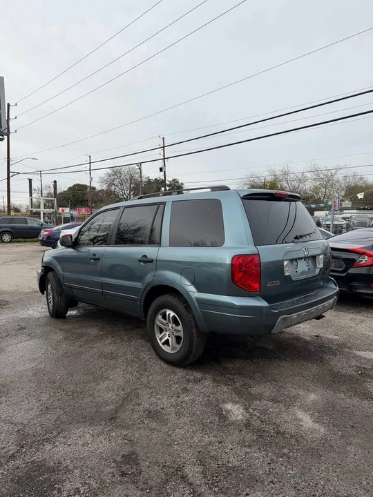 2005 Honda Pilot 1st Gen - Image 2 of 9