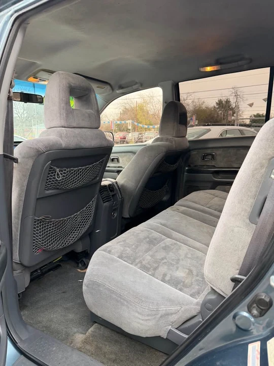 2005 Honda Pilot 1st Gen - Image 8 of 9