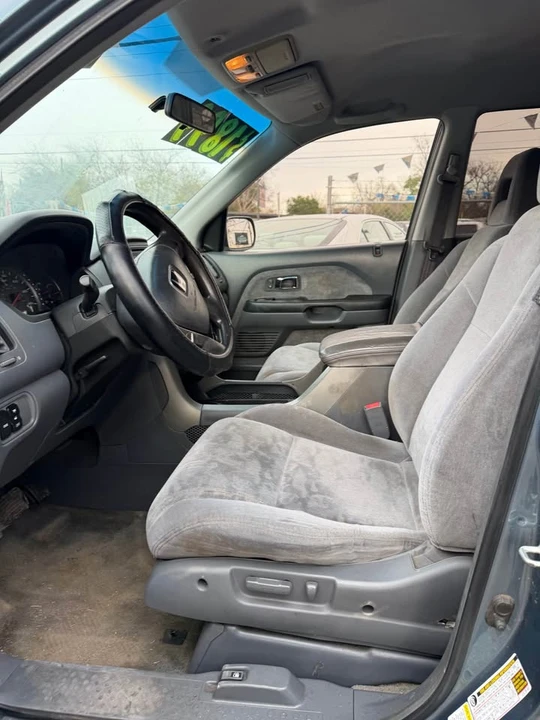 2005 Honda Pilot 1st Gen - Image 6 of 9