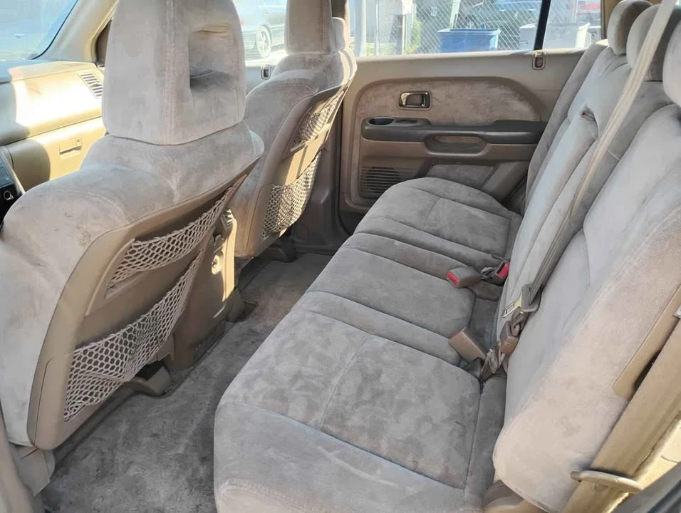 2005 Honda Pilot 1st Gen - Image 4 of 4