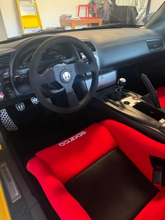 2005 Honda AP2 S2000 - Image 4 of 8