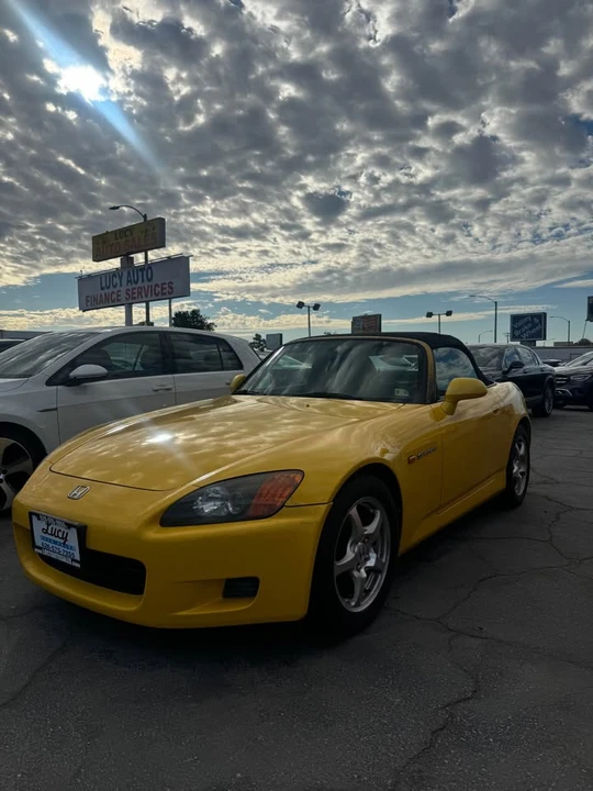 2005 Honda AP2 S2000 - Image 2 of 3