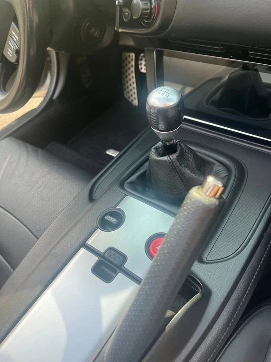 2005 Honda AP2 S2000 - Image 10 of 17