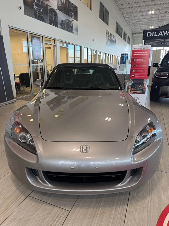2005 Honda AP2 S2000 - Image 2 of 13