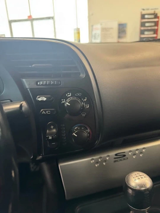 2005 Honda AP2 S2000 - Image 13 of 13
