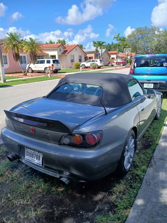 2005 Honda AP2 S2000 - Image 5 of 10