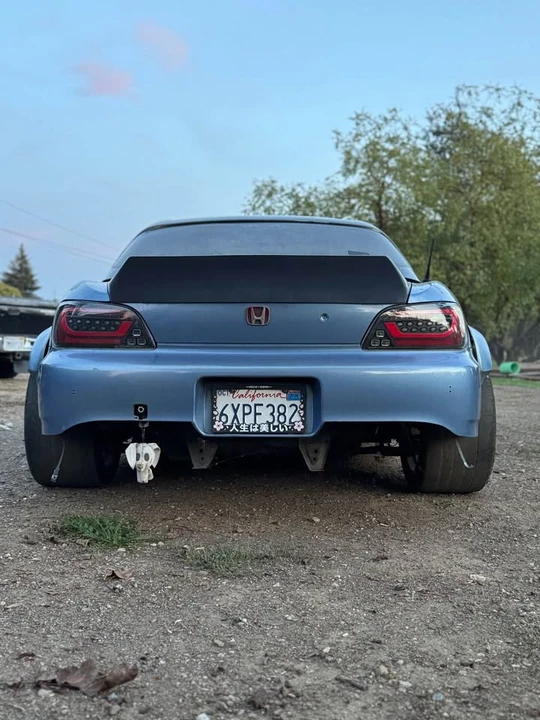 2005 Honda AP2 S2000 - Image 2 of 10