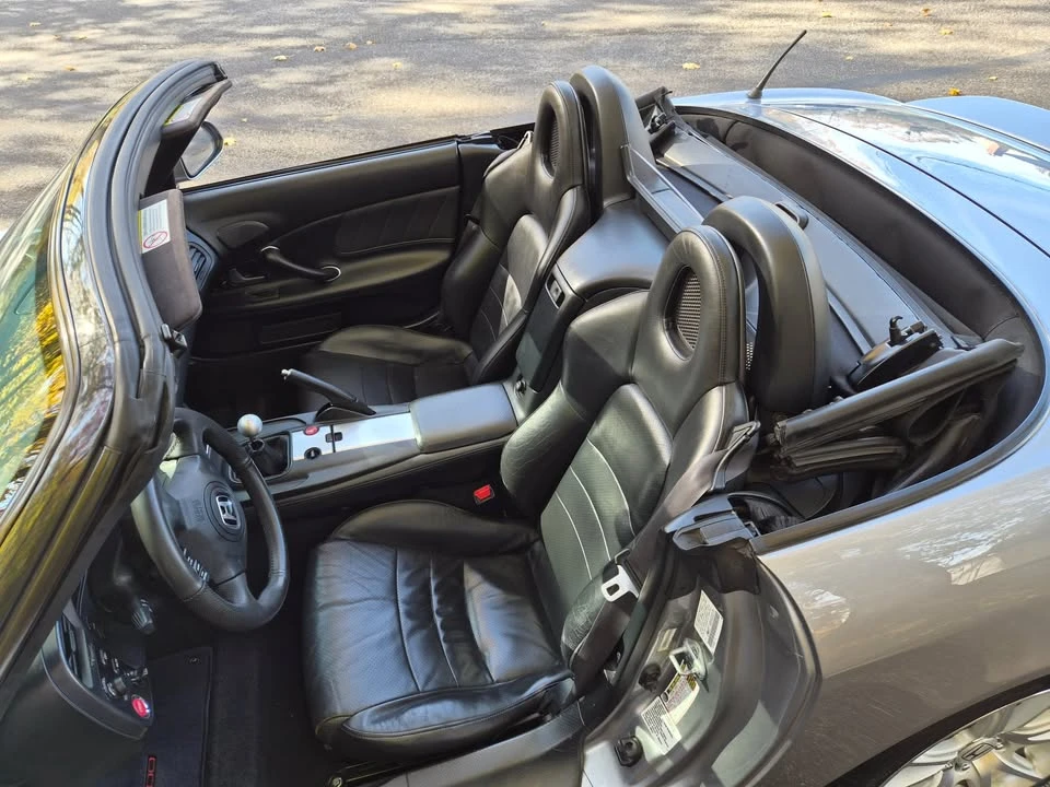 2005 Honda AP2 S2000 - Image 9 of 11