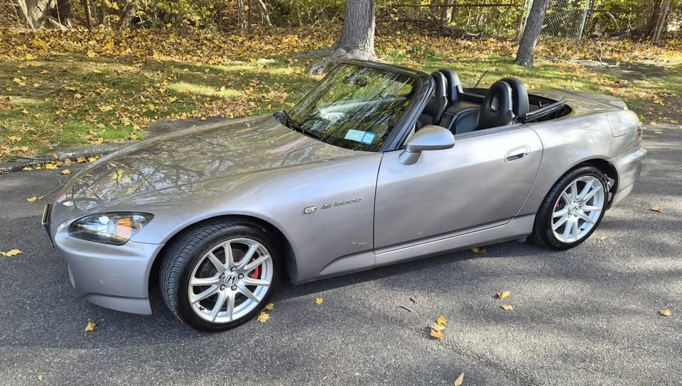 2005 Honda AP2 S2000 - Image 2 of 11