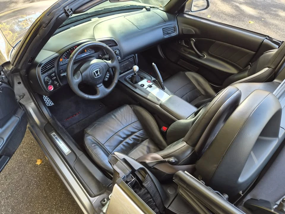2005 Honda AP2 S2000 - Image 8 of 11