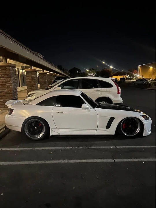 2005 Honda AP2 S2000 - Image 2 of 2