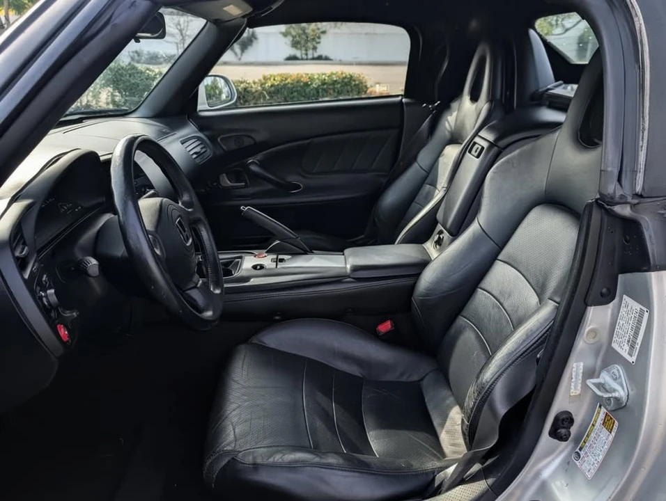2005 Honda AP2 S2000 - Image 10 of 19