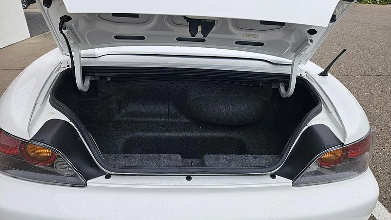 2005 Honda AP2 S2000 - Image 13 of 15