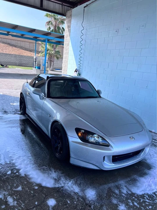 2005 Honda AP2 S2000 - Image 2 of 9