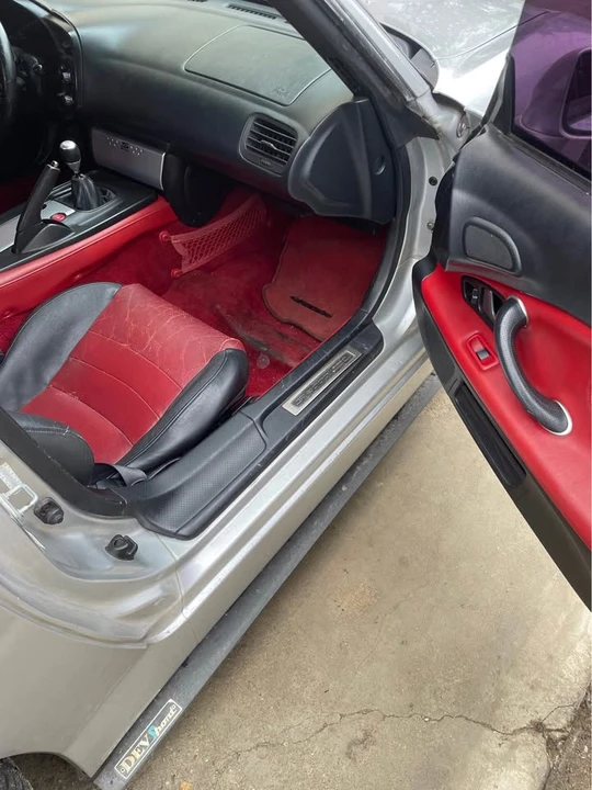 2005 Honda AP2 S2000 - Image 8 of 9