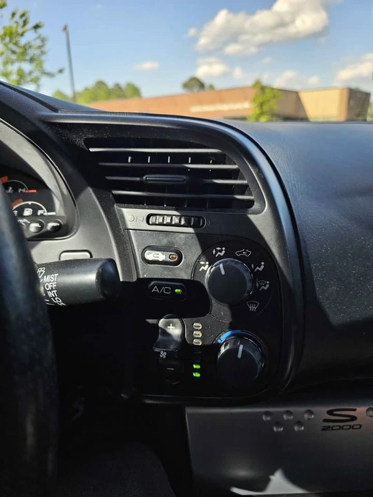 2005 Honda AP2 S2000 - Image 14 of 20