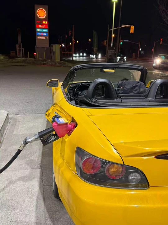 2005 Honda AP2 S2000 - Image 3 of 5