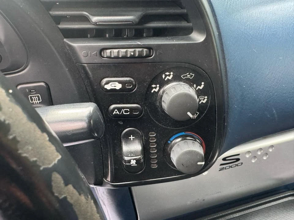 2005 Honda AP2 S2000 - Image 17 of 20