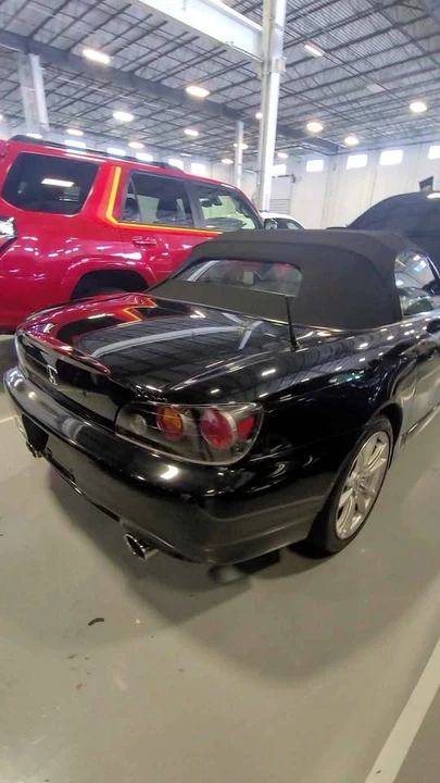 2005 Honda AP2 S2000 - Image 3 of 4
