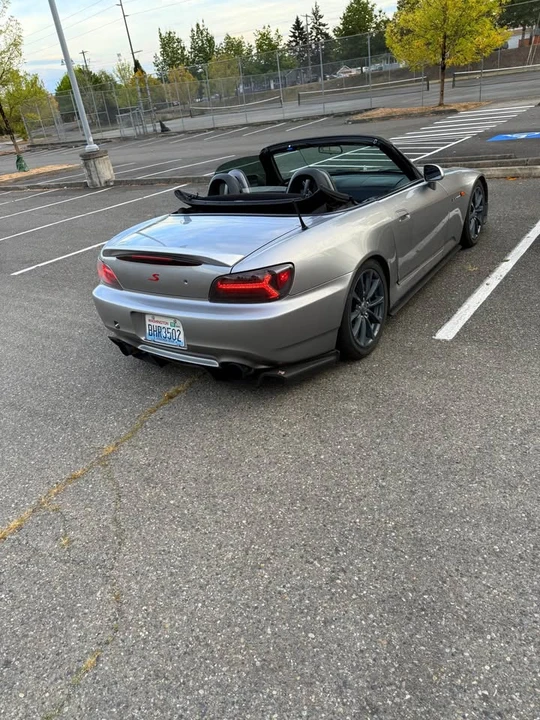 2005 Honda AP2 S2000 - Image 8 of 9