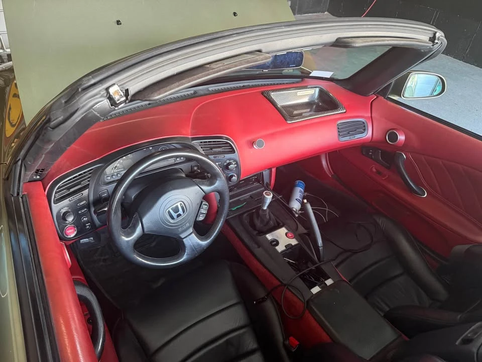 2005 Honda AP2 S2000 - Image 6 of 7