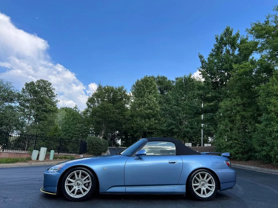 2005 Honda AP2 S2000 - Image 2 of 20