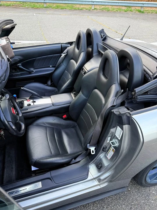 2005 Honda AP2 S2000 - Image 7 of 9