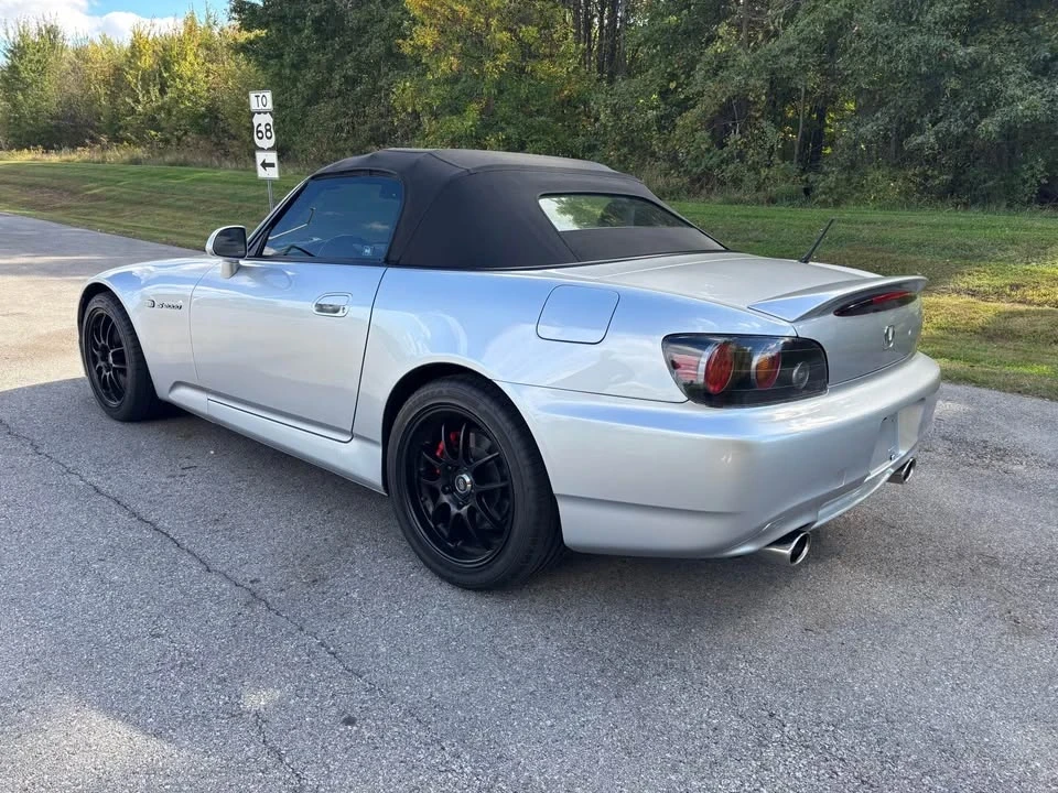 2005 Honda AP2 S2000 - Image 7 of 17