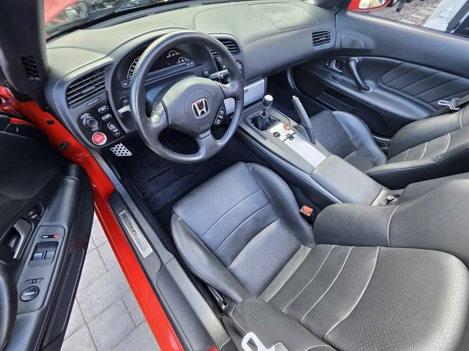 2005 Honda AP2 S2000 - Image 5 of 8