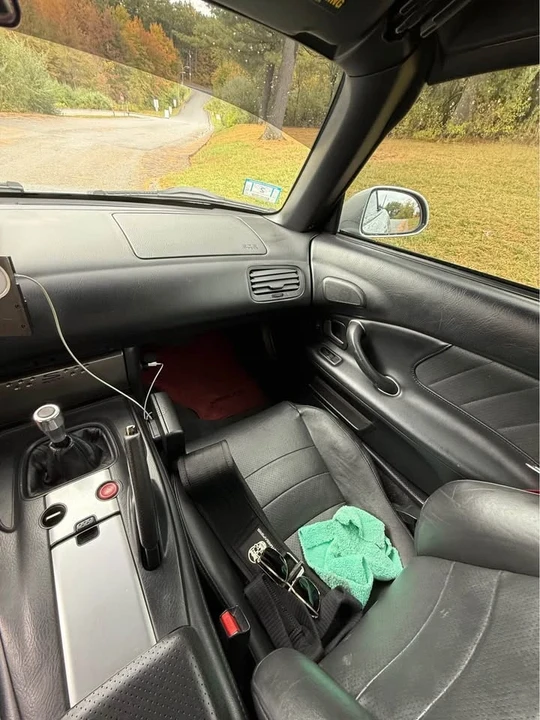 2005 Honda AP2 S2000 - Image 14 of 17