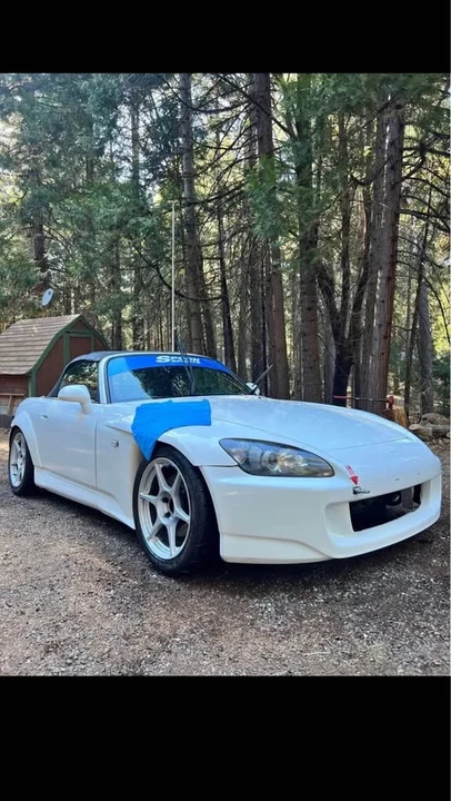 2005 Honda AP2 S2000 - Image 4 of 6
