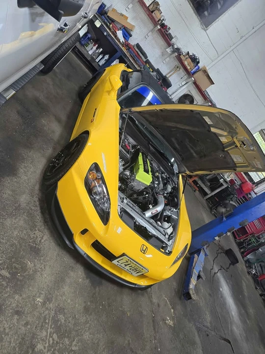 2005 Honda AP2 S2000 - Image 2 of 9
