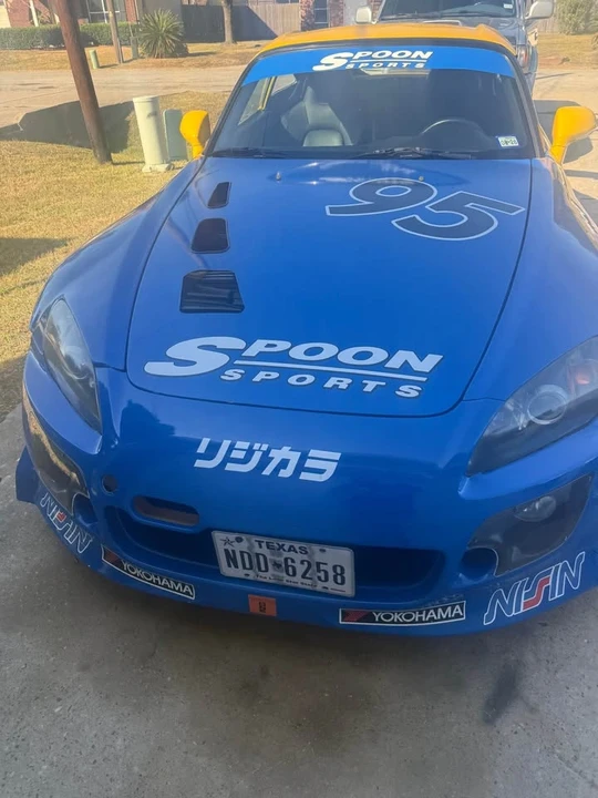 2005 Honda AP2 S2000 - Image 2 of 9