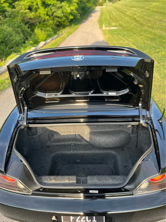 2005 Honda AP2 S2000 - Image 9 of 9