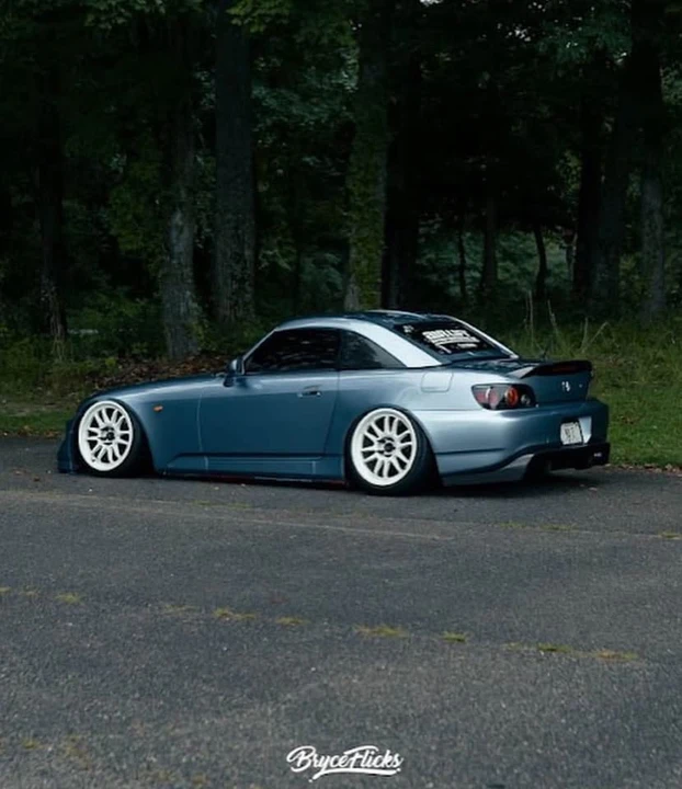 2005 Honda AP2 S2000 - Image 2 of 8