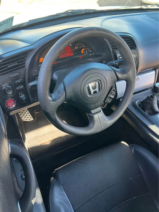 2005 Honda AP2 S2000 - Image 8 of 9